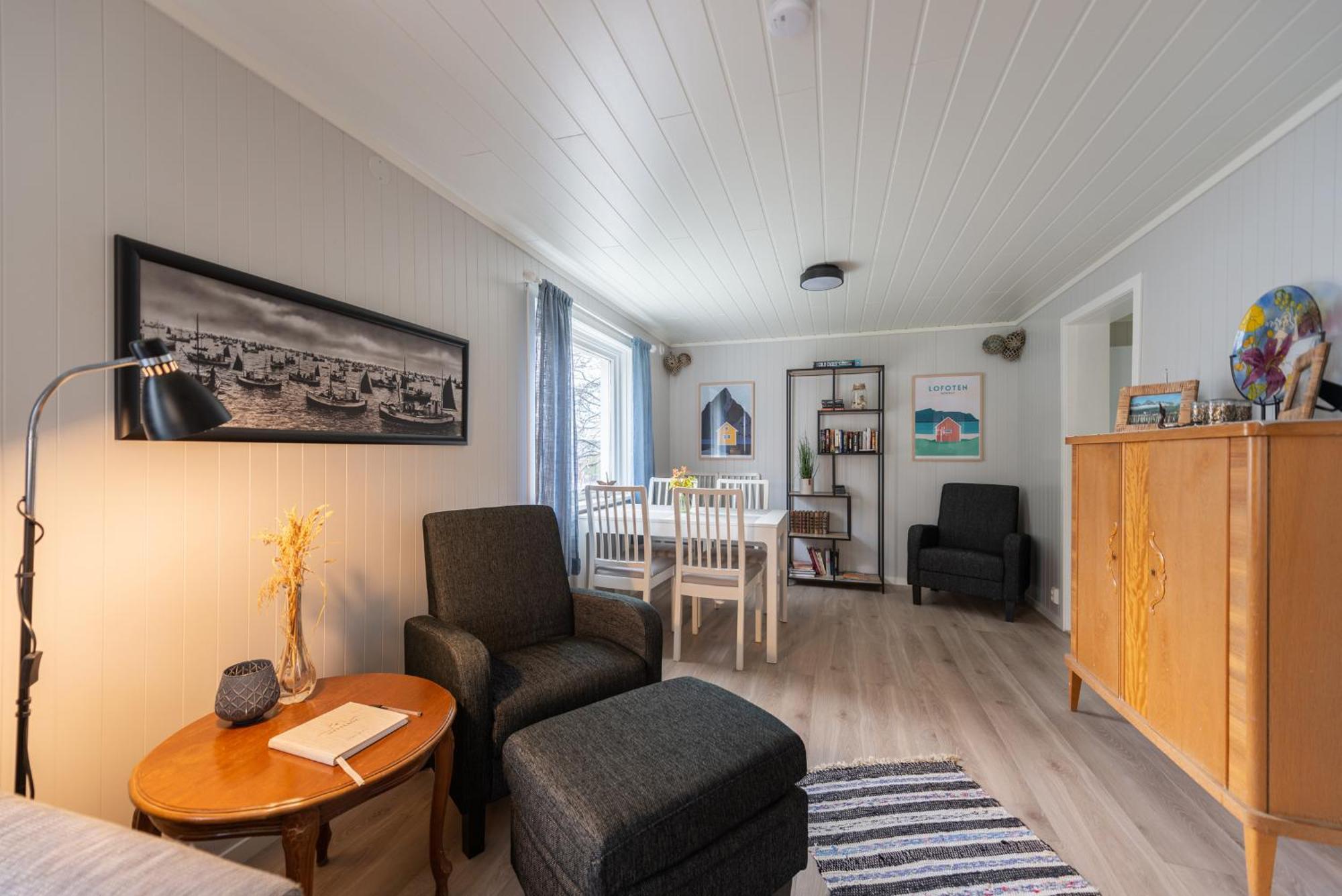 Cozy House By The Fjord In The Heart Of Lofoten 雷讷 外观 照片